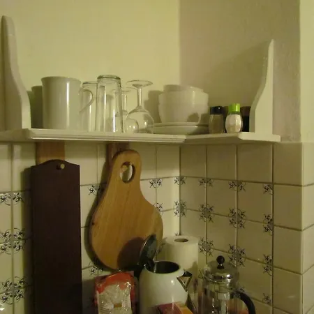 בית הארחה Im Froschhaus Mit Fruehstueckskuechen